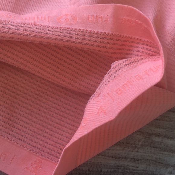 Lululemon Swift long sleeve. Size 4. - Picture 11 of 14